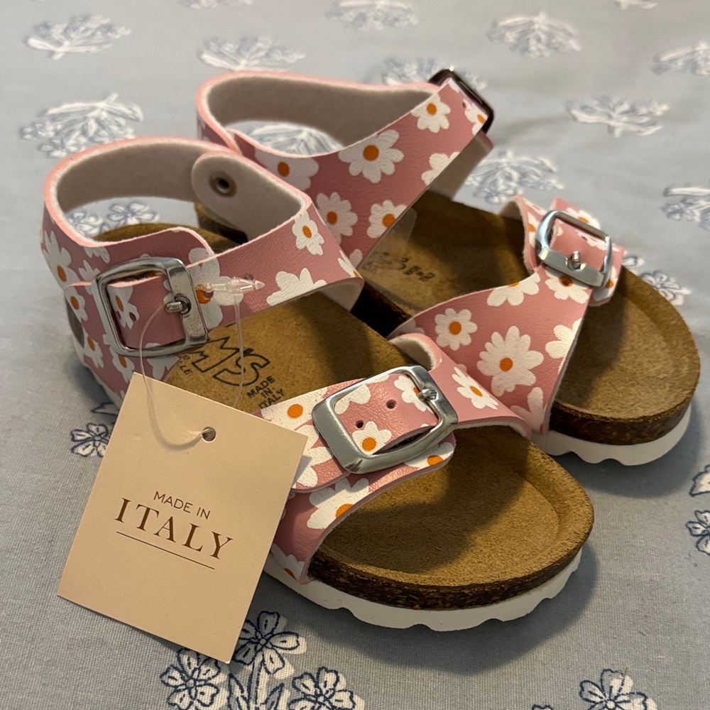 Daisy Print Kids Sandals with Buckle
